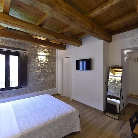 Le Benedettine Affittacamere Relais ฟอนดี ภายนอก รูปภาพ